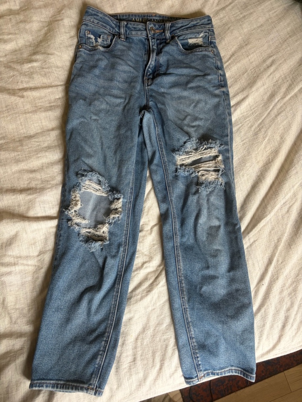 American Eagle Outfitters Light Blue Denim Jeans